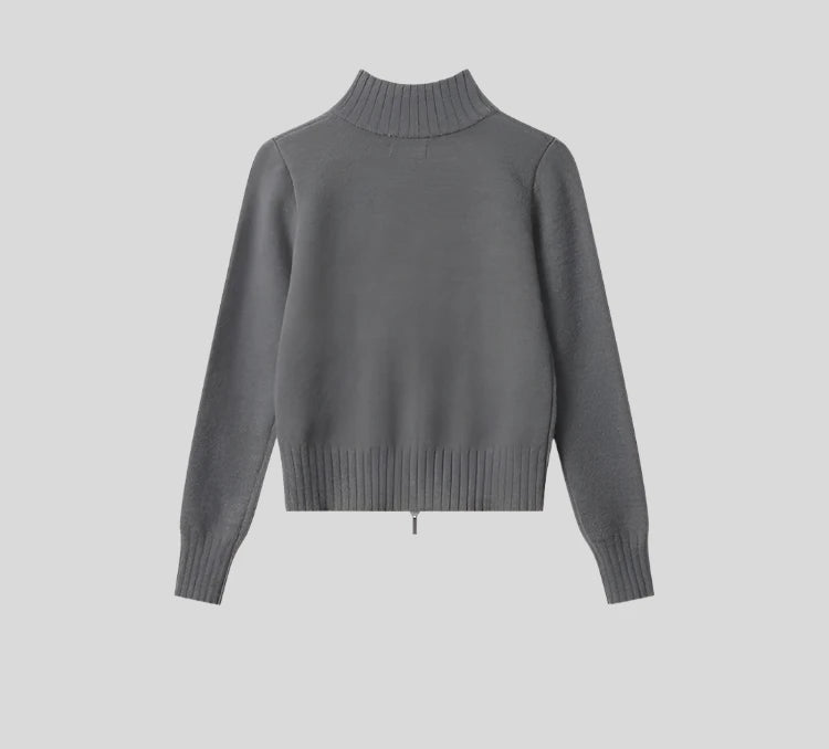 H Classic Fitted Sweater